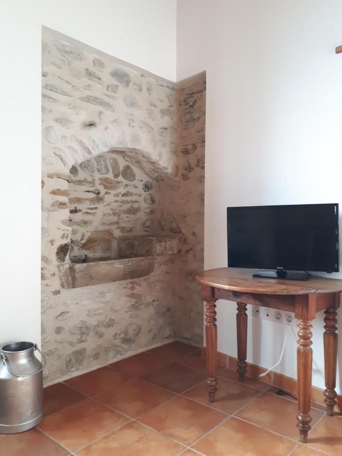 Bel Appartement Renove Dans Maison Bigourdane Pouzac Exterior photo