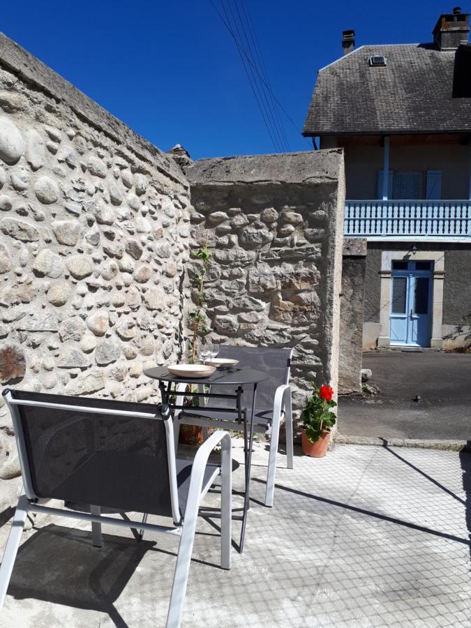 Bel Appartement Renove Dans Maison Bigourdane Pouzac Exterior photo