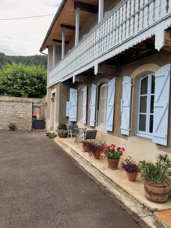 Bel Appartement Renove Dans Maison Bigourdane Pouzac Exterior photo